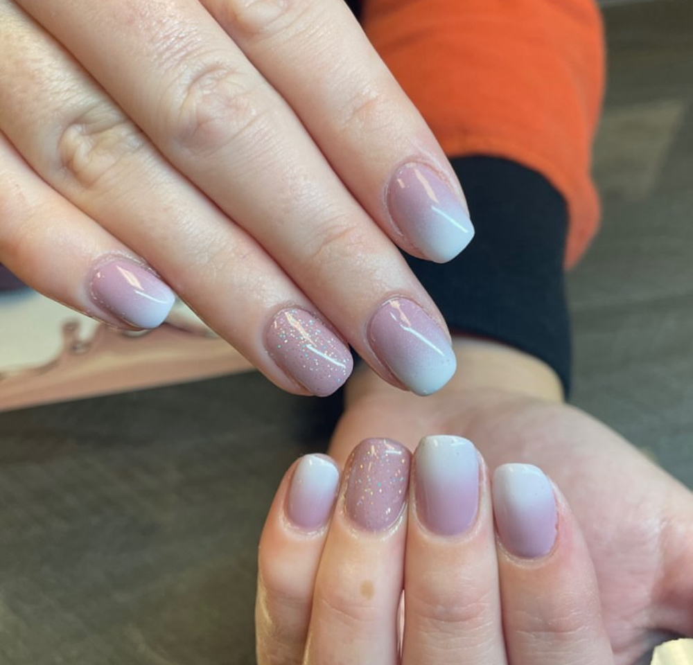 Gel Manicure (natural nails)