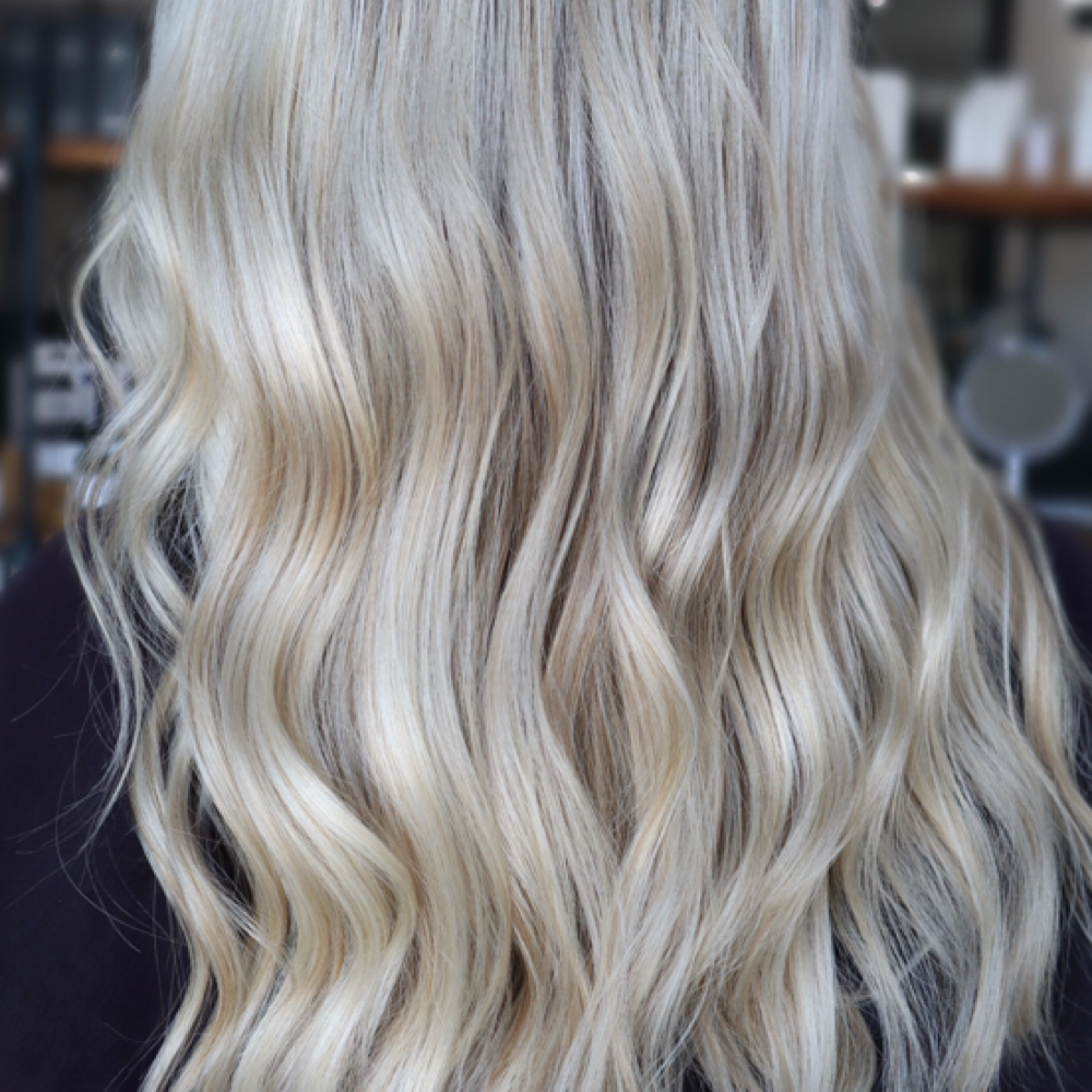 Full Glam Blonde