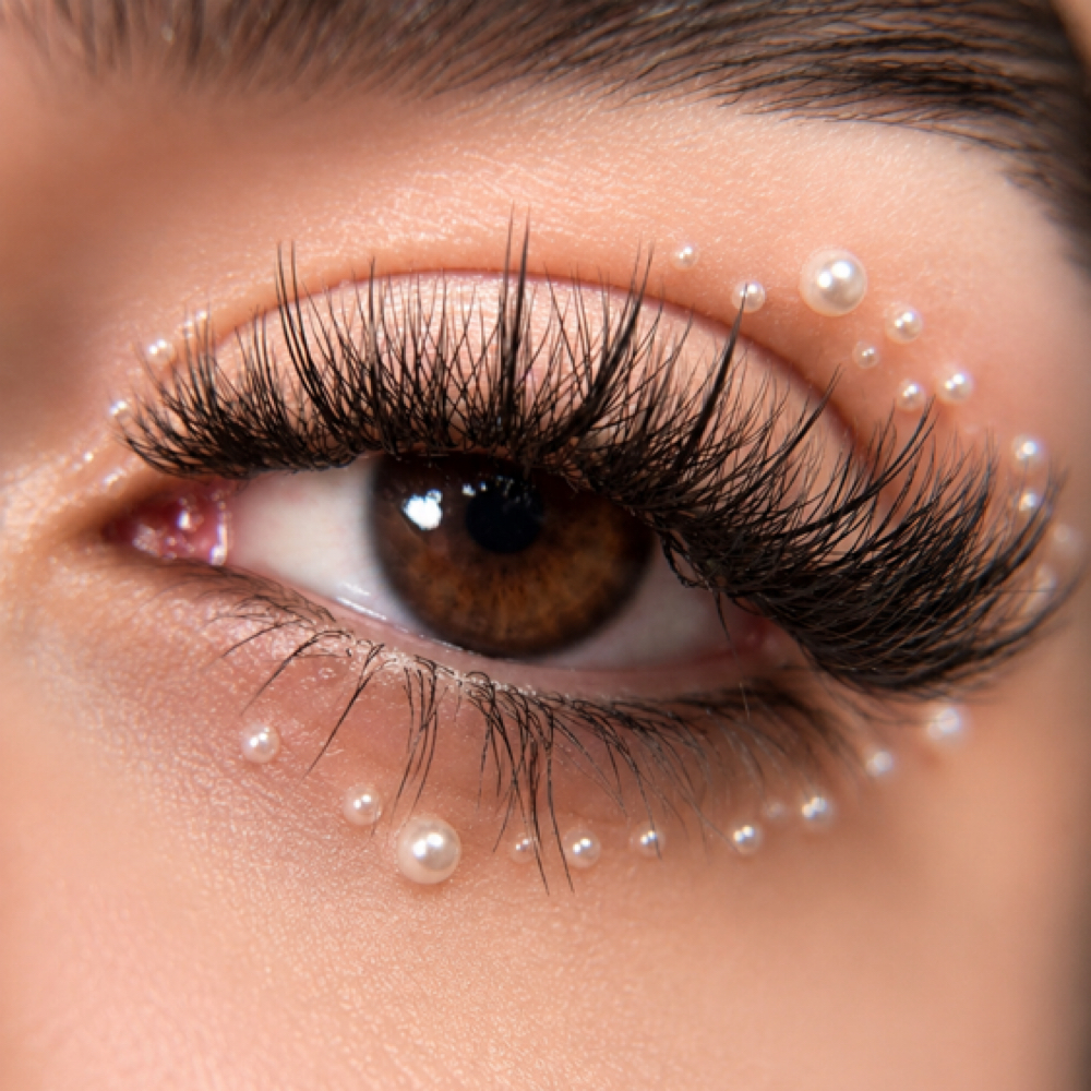 WHISPY LASHS - REFILL 2 WEEKS at ROSTRO PERFECTO in Hialeah, FL