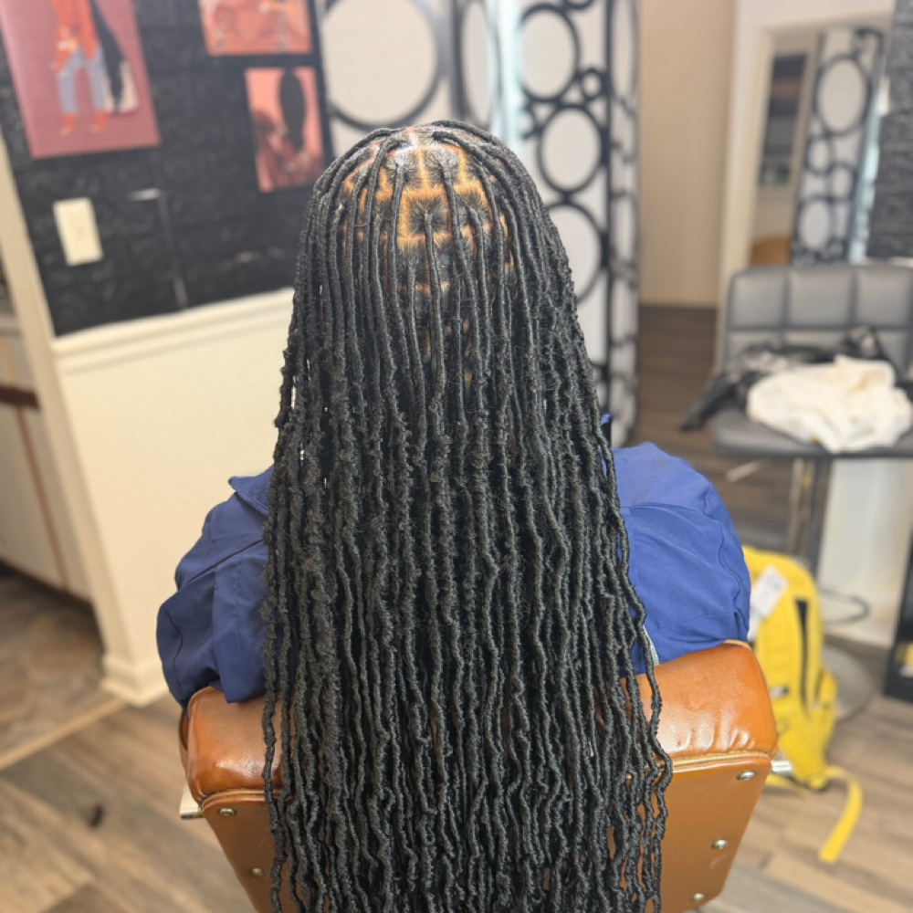 Soft Locs 24" at The Tokyo Experience in Savannah, GA