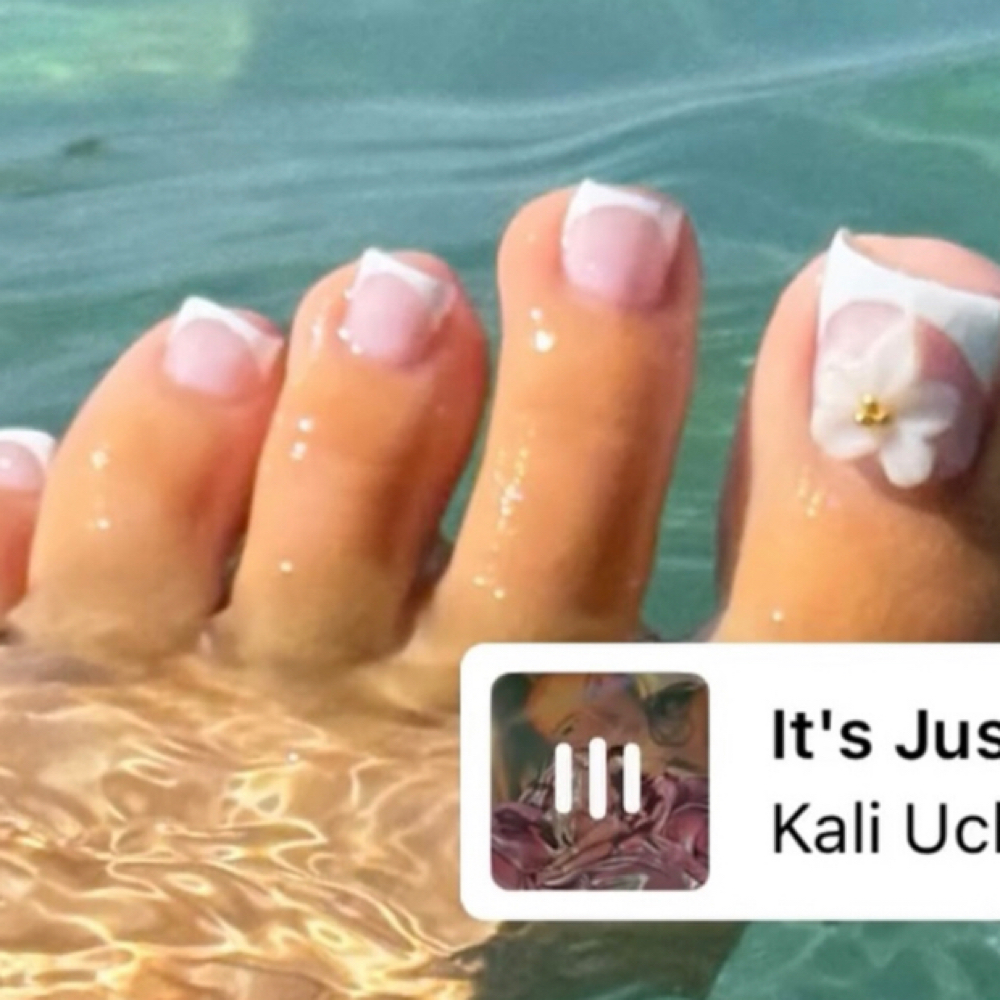 The Kali Uchis Pedi at beauty bar val in Northridge, CA