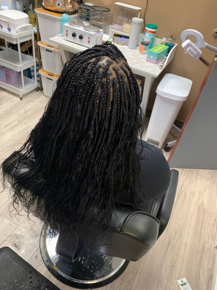 Small Knotless Braids