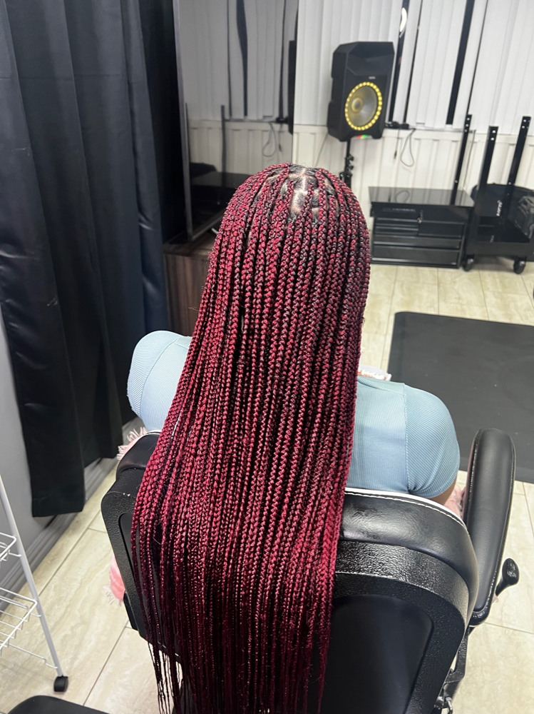 Small Knotless Braids 42’ Mid Back