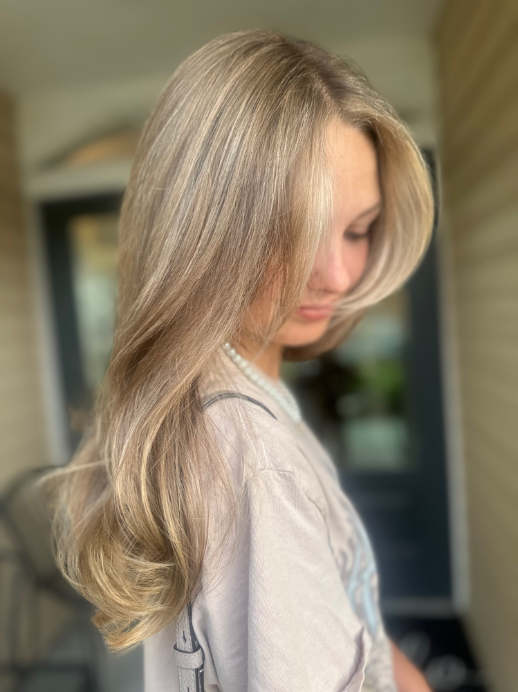 Shampoo/Blowdry at Hair by Kenidy Grace in Lake City, FL