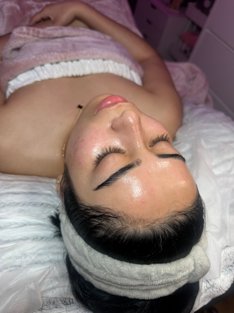 Dermaplane Facial w Enzyme & Peel