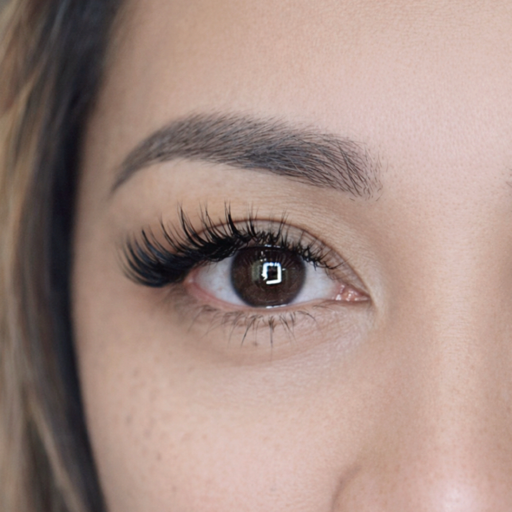 Wet/Wispy Full Set at Lashmor Studio in Anaheim, CA