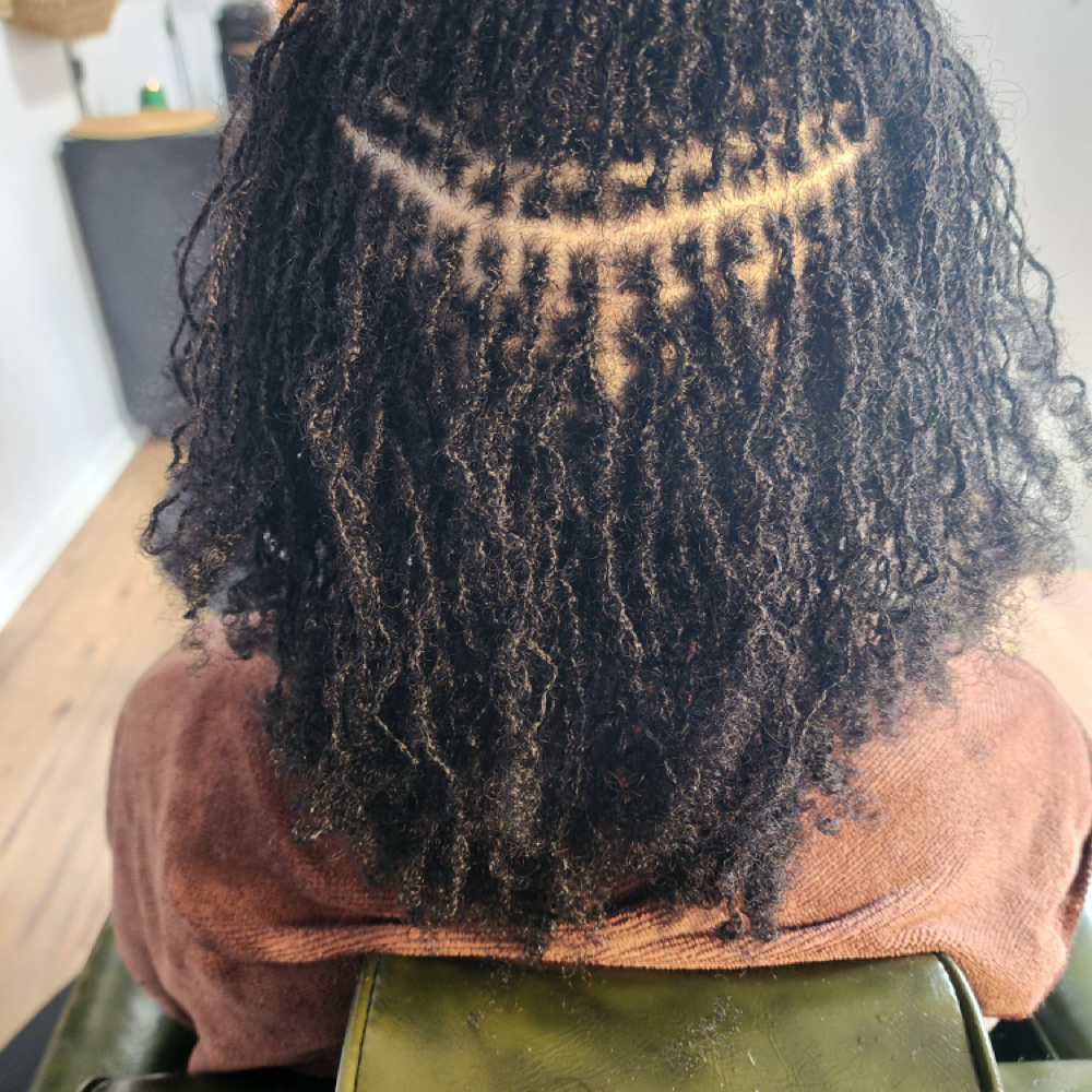 FREE Post Install Microloc Reti at The Loc Artistry by AV in Milton, NY