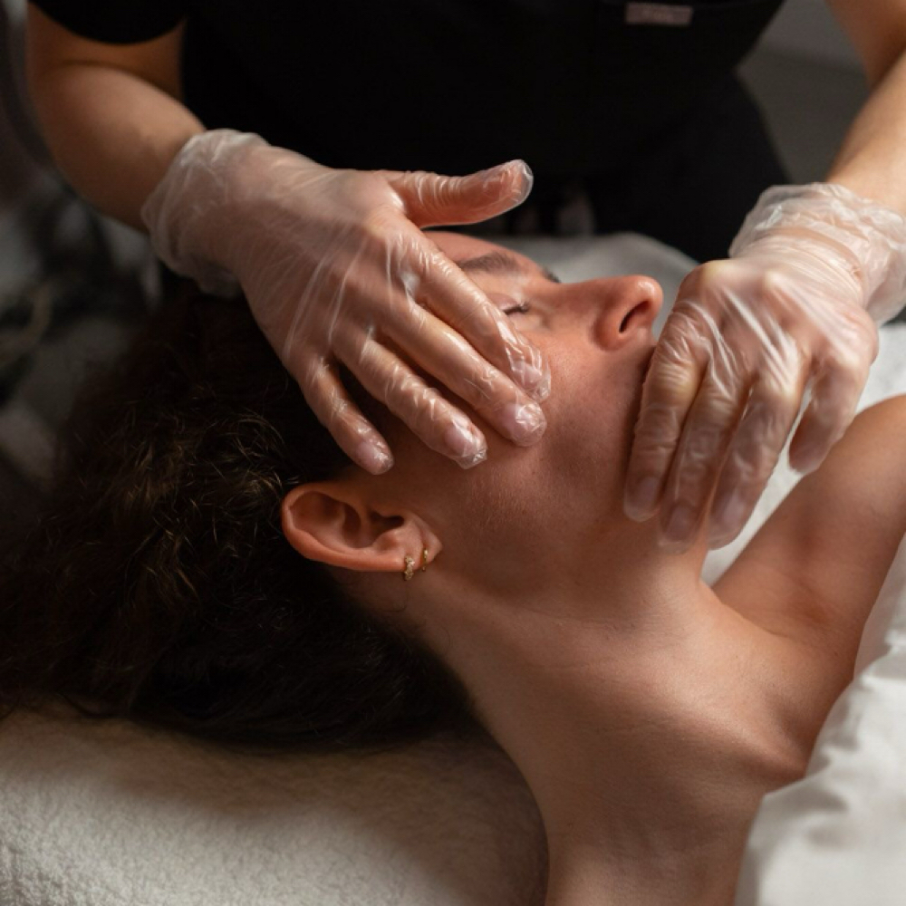 Facial Contour Buccal Massage at Botanique skin club in LA HABRA, CA