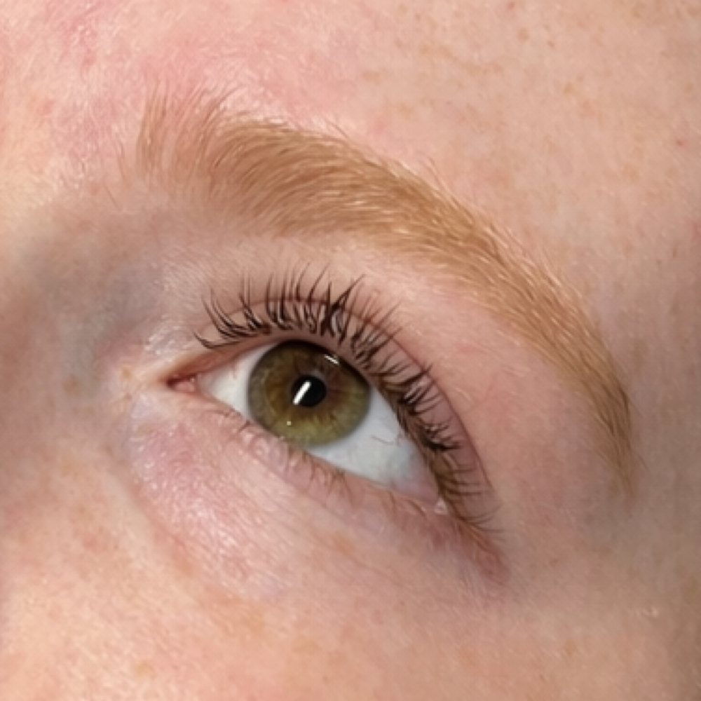 Lash Tint at FLORESA BEAUTY in Overland Park, KS