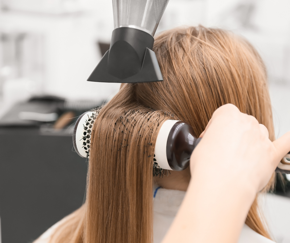 Women's Shampoo & Blow-Dry