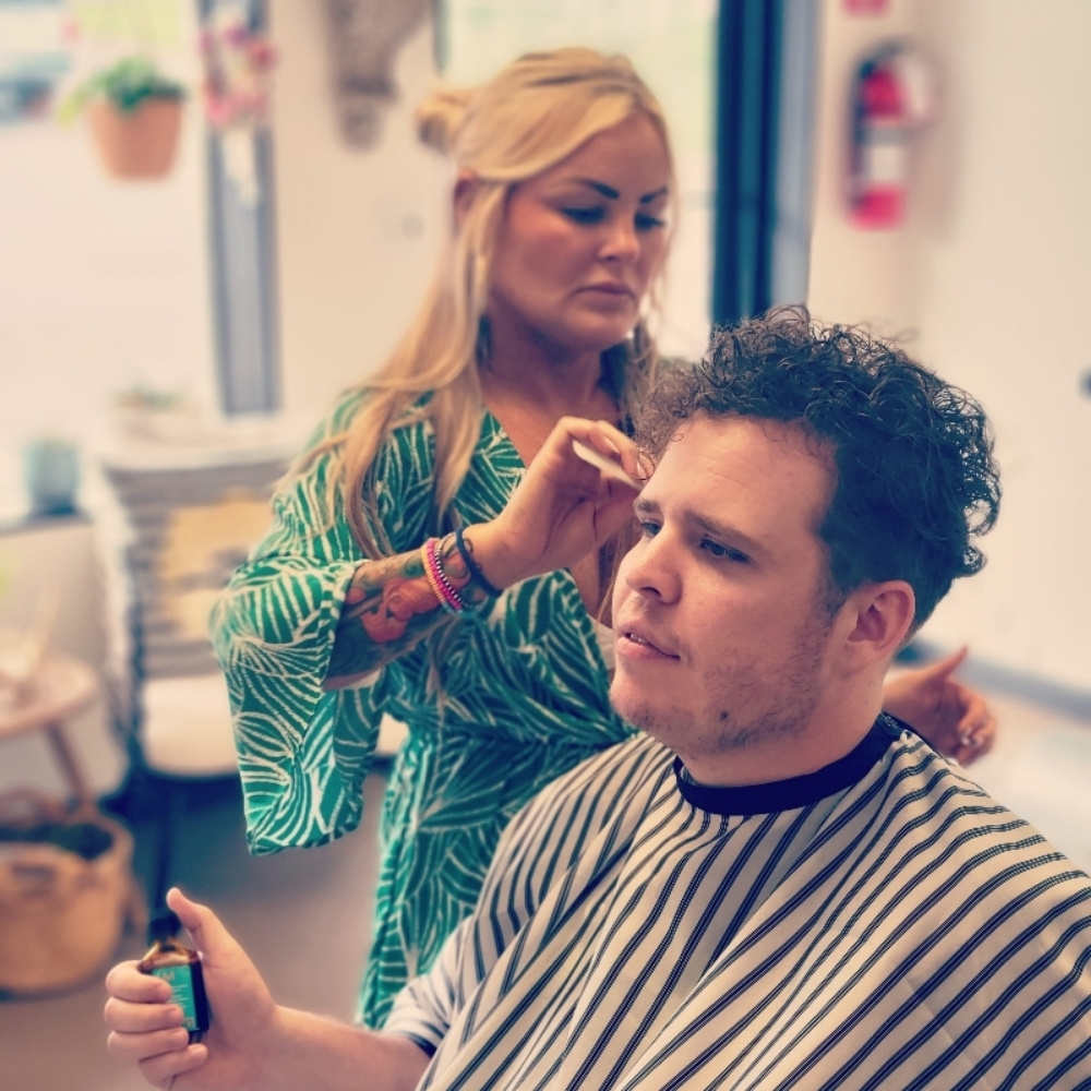 CONSULTATION at Makeovers by Mel LLC in Powell, TN