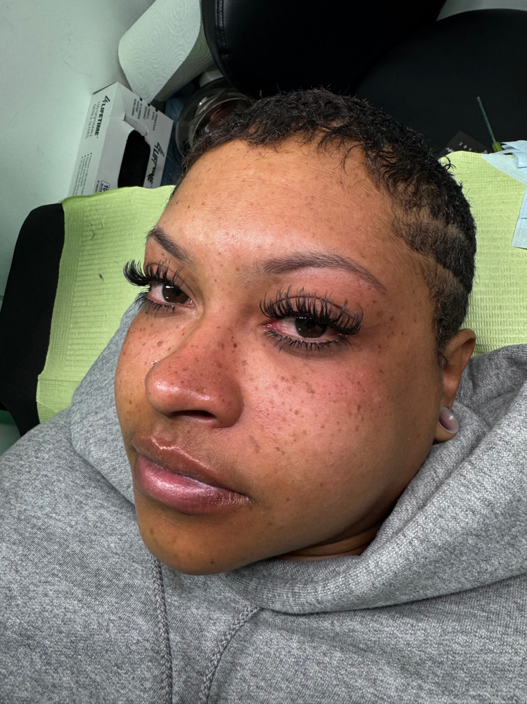 Custom “Wet” Lash Set