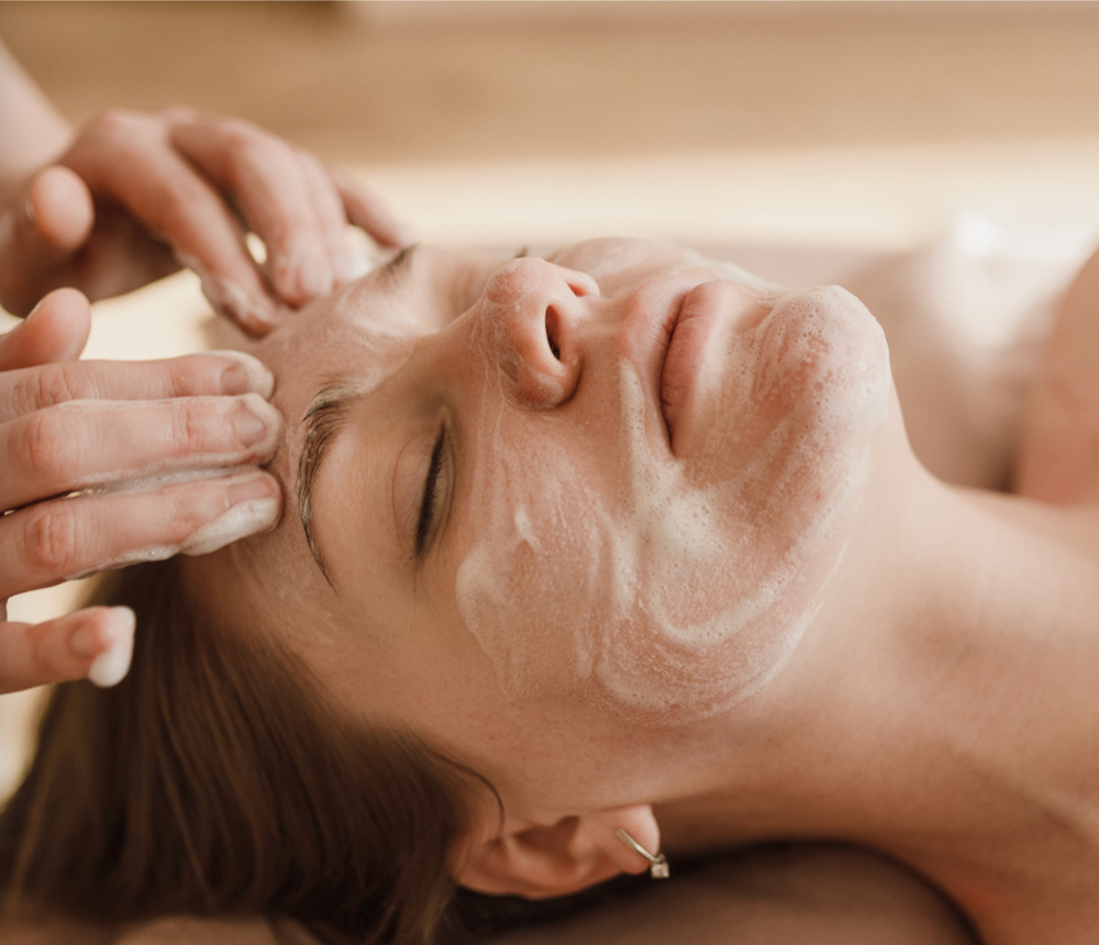 Luxe Customized Facial