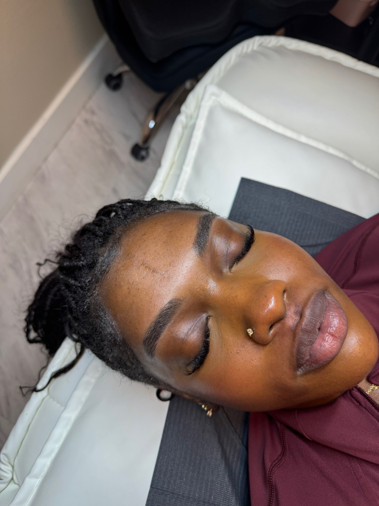 Eyebrow Shaping/Wax