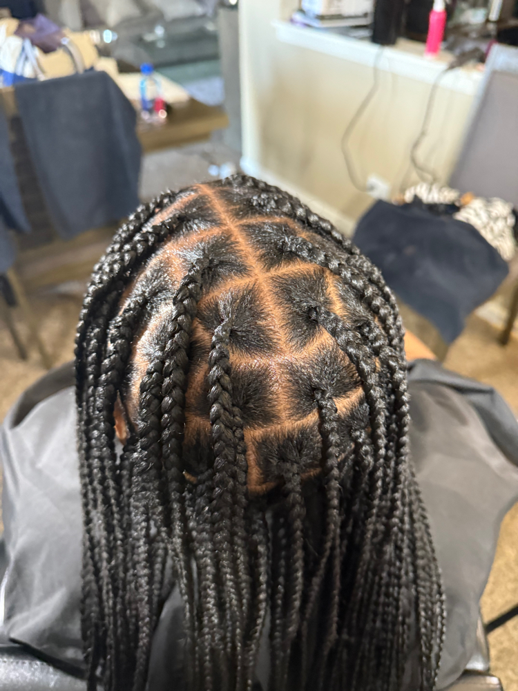 Medium Knotless Braids