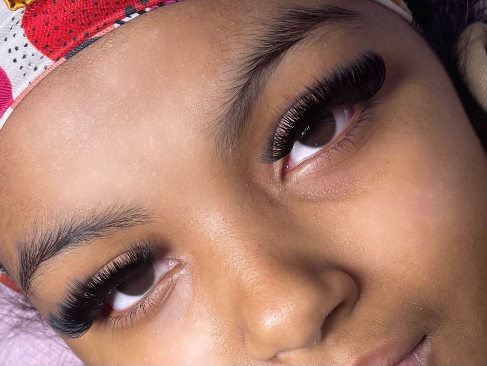 Volume lashes