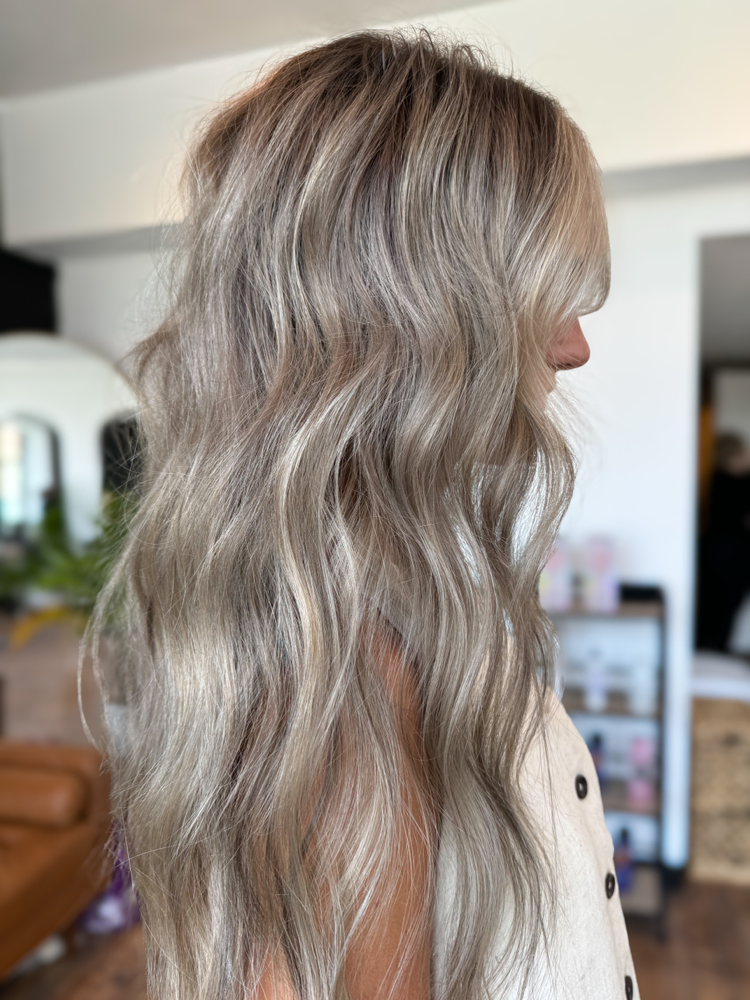 Gloss Refresh at Maddie Shafer in Robbins, TN