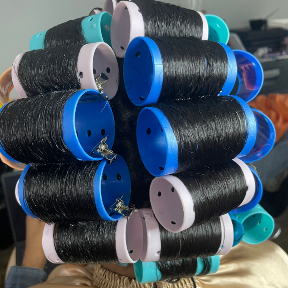 Shampoo/Style at Queen Of The Crown in Charlotte, NC