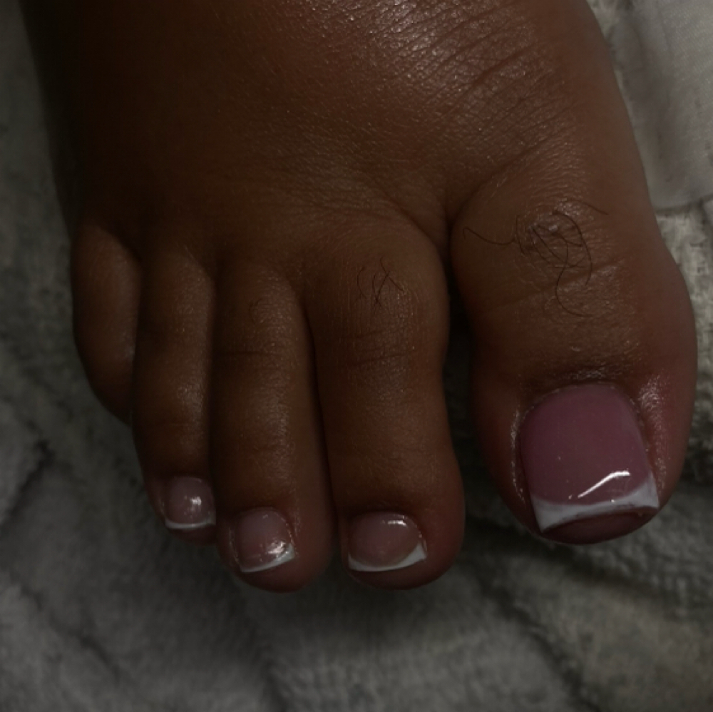 Pedicure (Gel/Shellac Polish Only) at Trusted Nails in Pontiac, MI