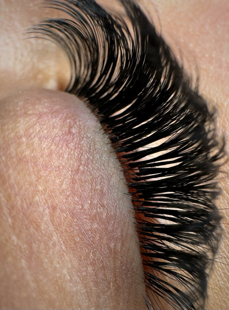 Lash Removal