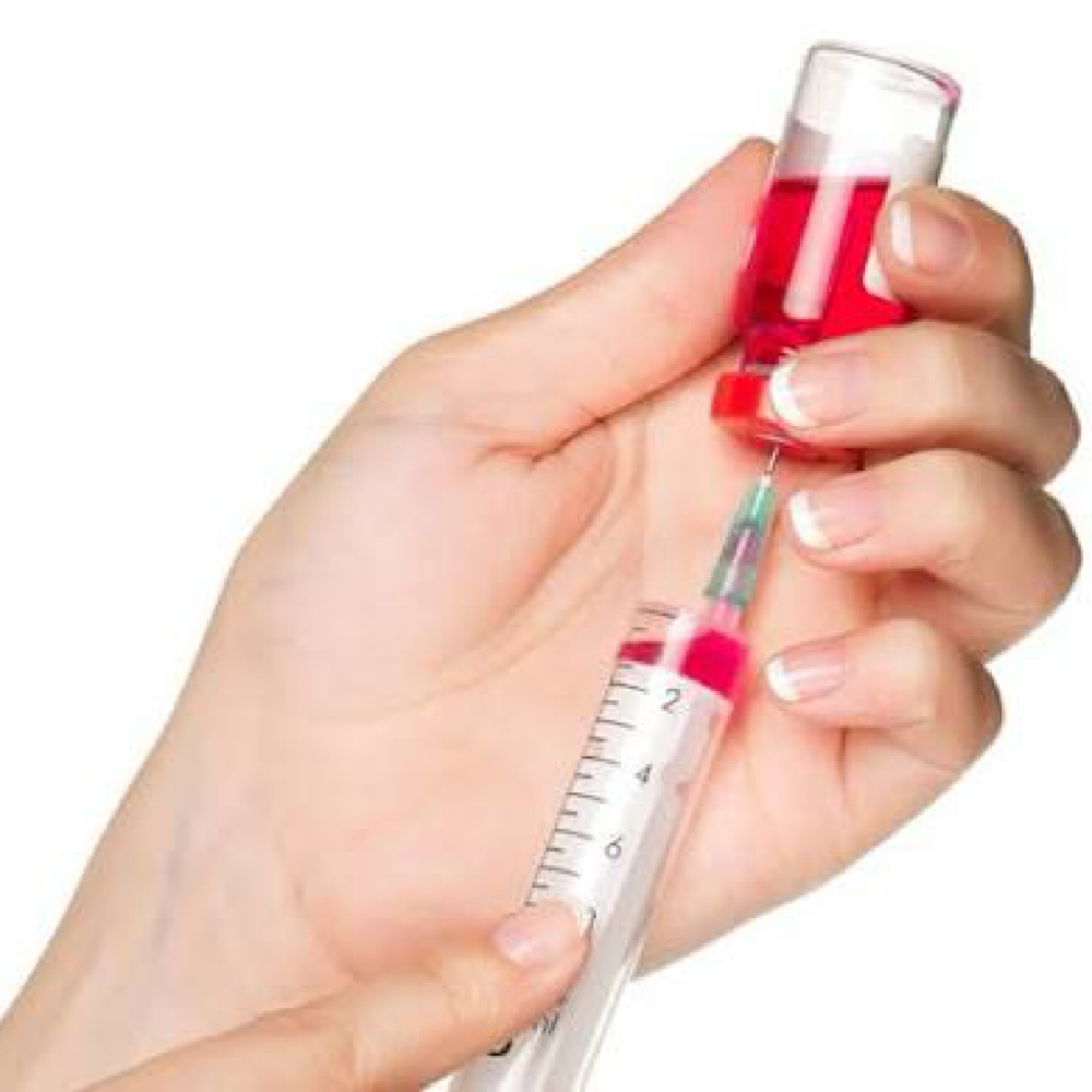 B12 Shot at Eva Luna Wellness + Restore in Wauwatosa, WI