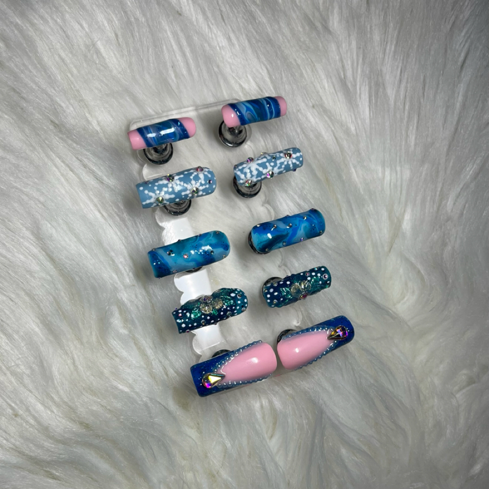 Custom Press-On Nail Set at Mariangelie  Perales