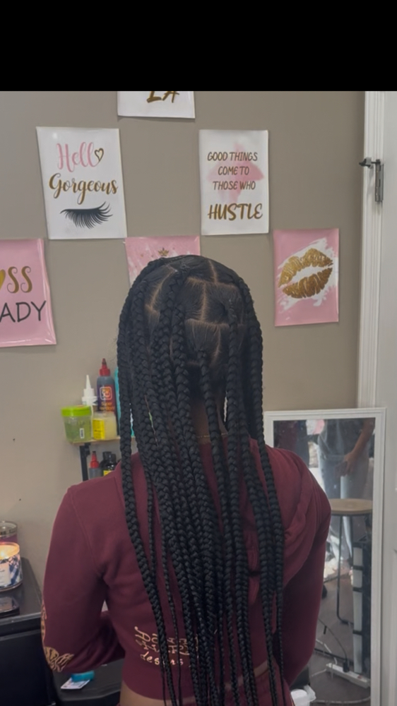 Large Knotless at Braidzzby_brii in Fayetteville, NC