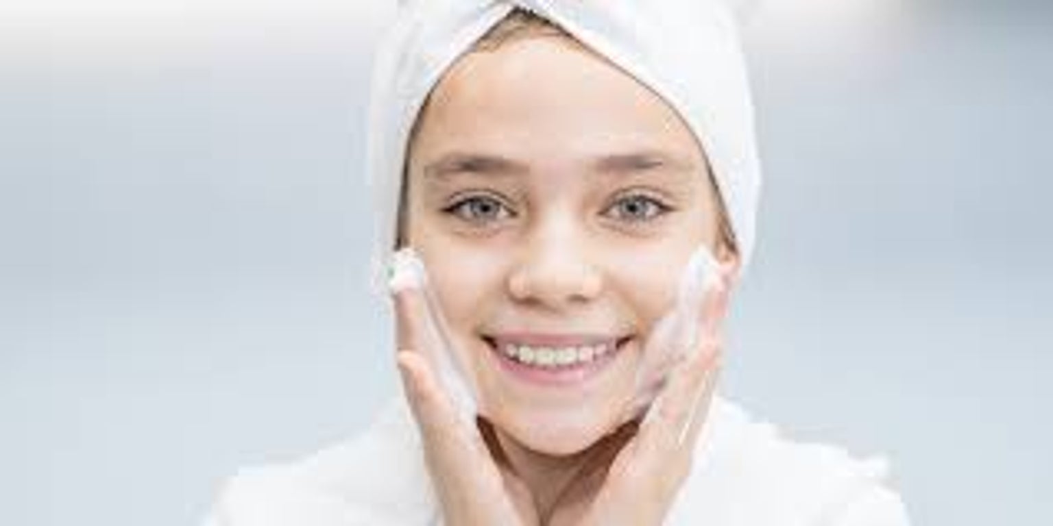 Youthful Glow Facial (Ages 12-16)