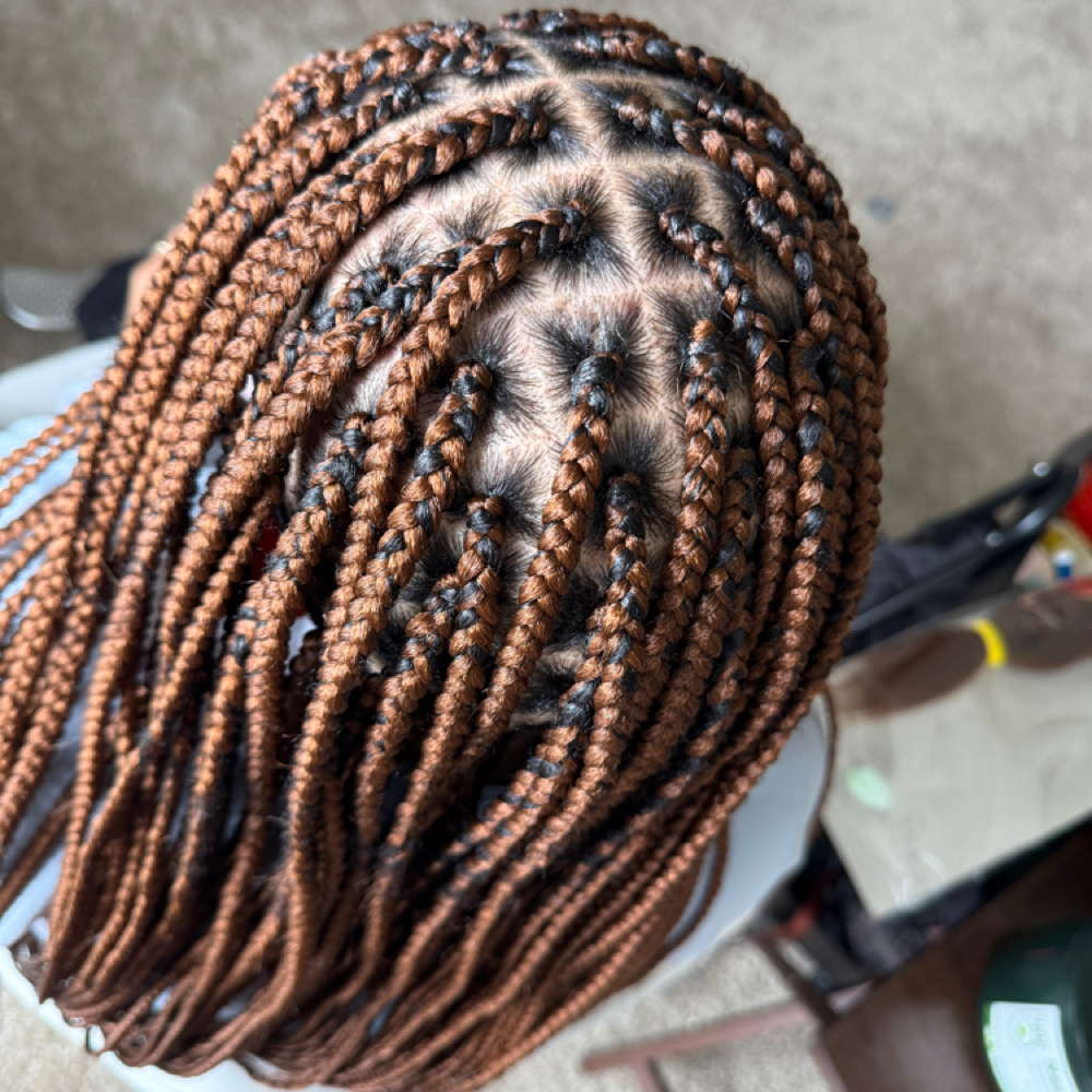 Touch Up Service Box Braids at Yunis hair braiding in Belleville, MI