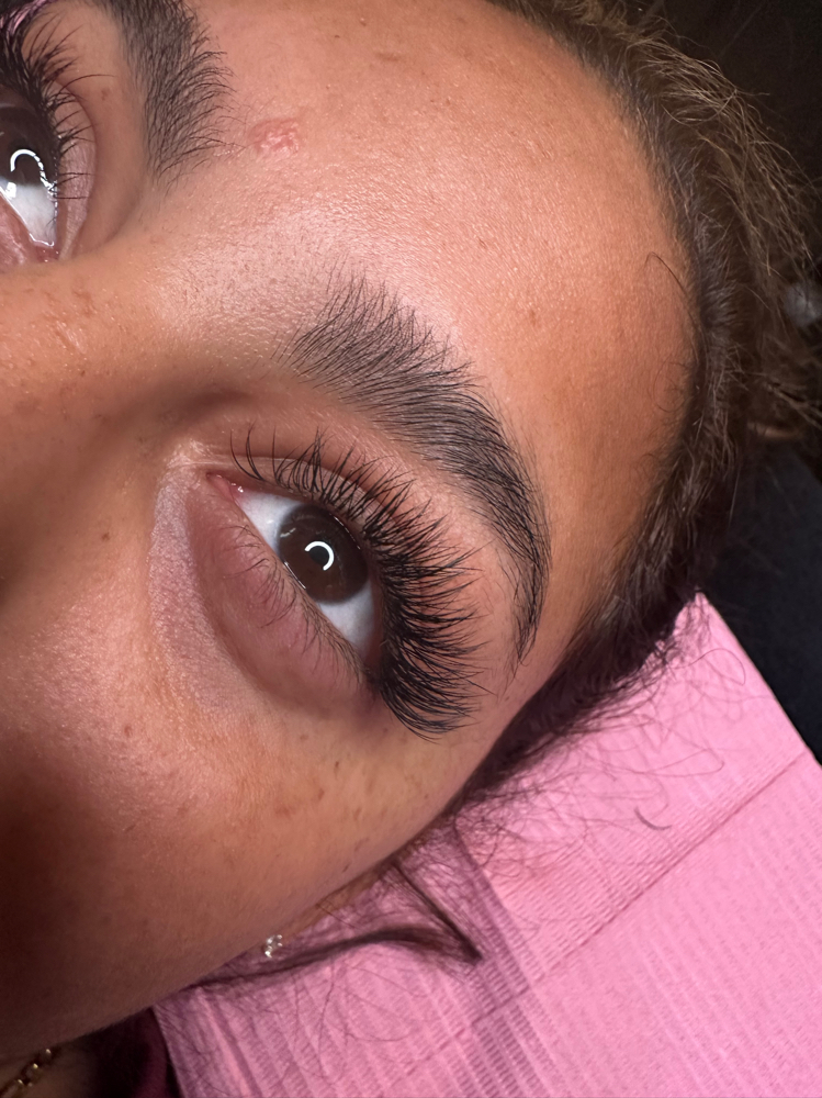 BLACK FRIDAY Hybrid Lash Extensions