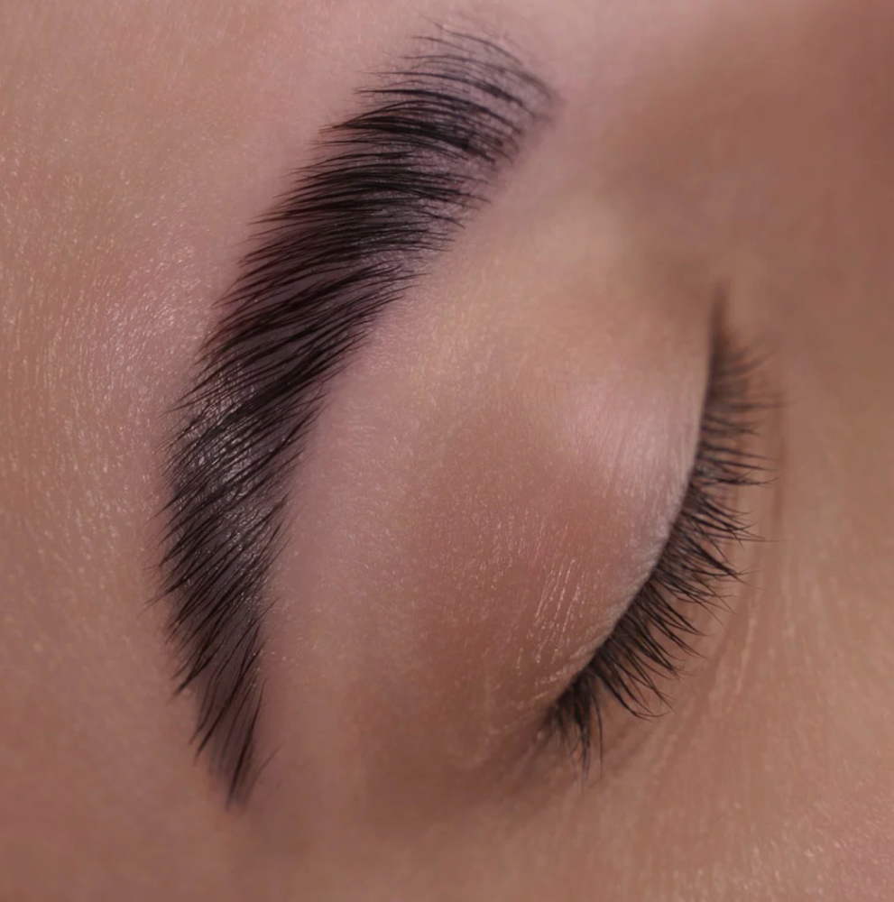 Brow Lamination & Tint