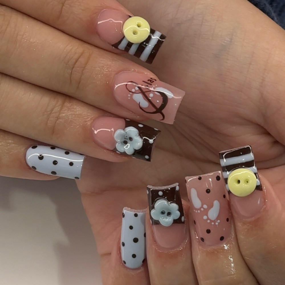 Medium Full Set at Morej.nails in Orlando, FL