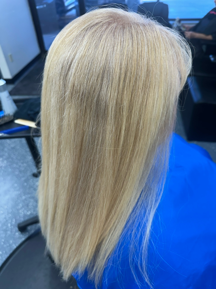 Partial Foil With Haircut at B's Salon in St. Peters, MO