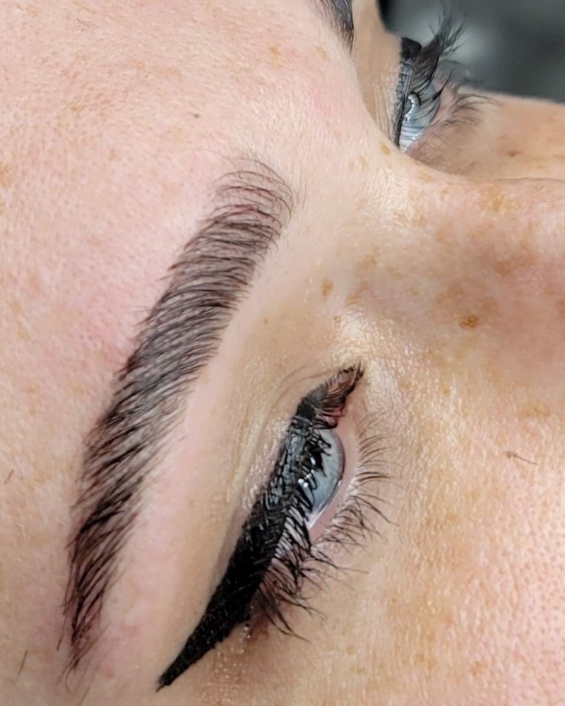 Brow Lamination Treatment