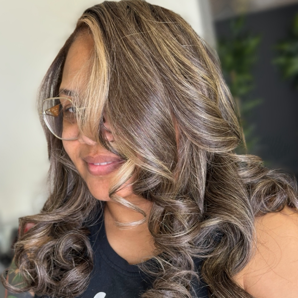 Signature Blowout at The Blonde Boss in Houston, TX
