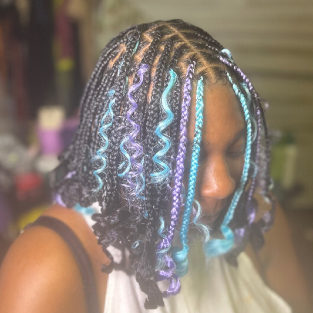 Small Knotless Bob at Dolled Up By Diamond LLC