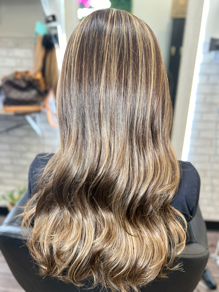 Hair repair treatment at VOCÊ  BEAUTY  SALON in Northridge, CA