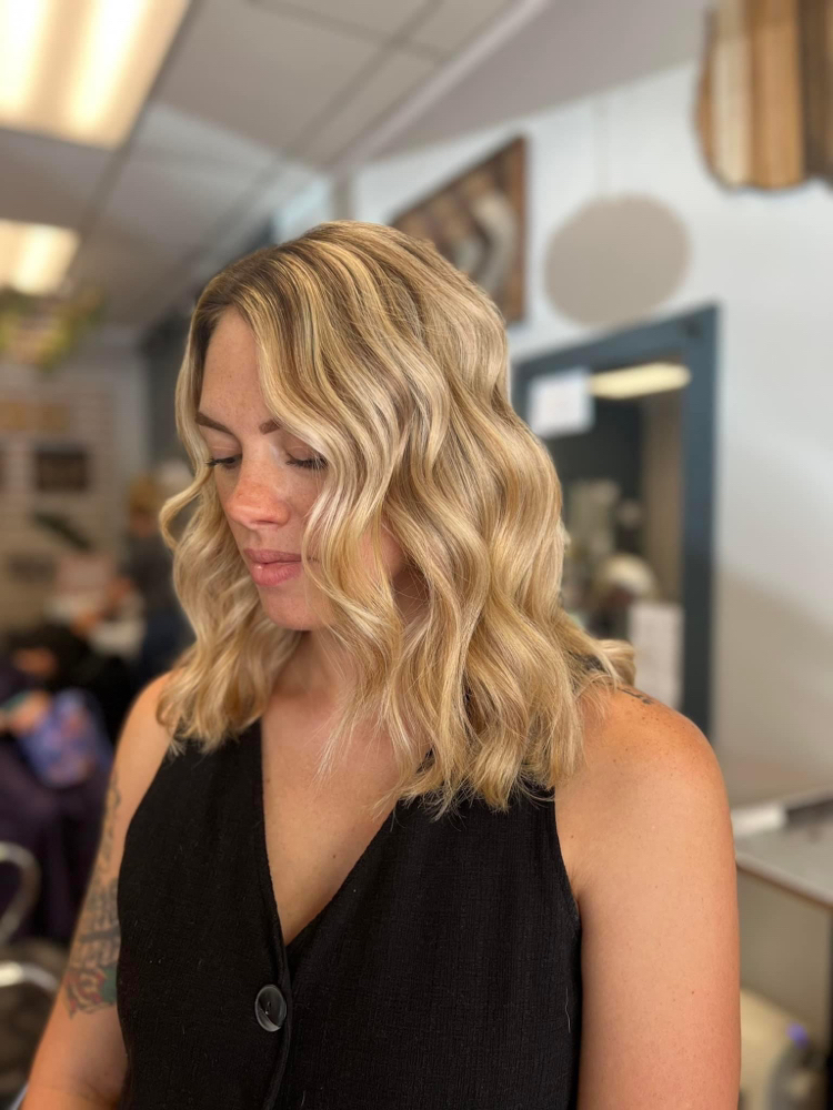 Womens Wash, Hair Cut & Style
