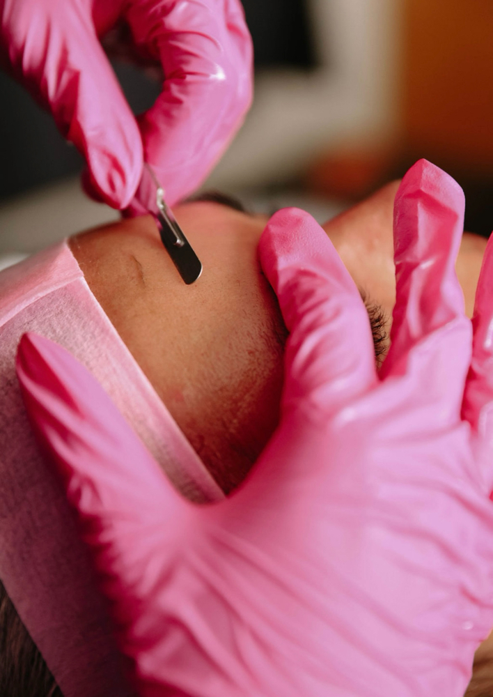 Dermaplane Facial