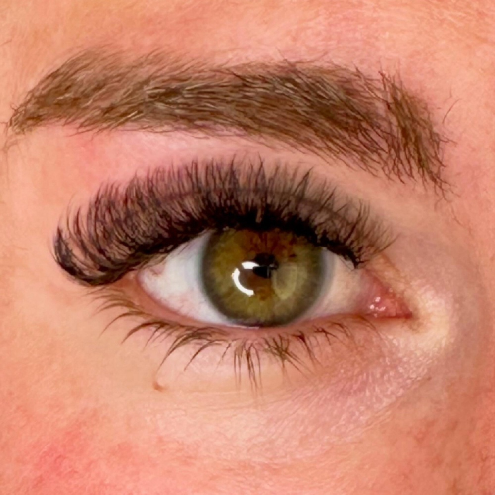 Hybrid Full Set at P31Lashes in Springtown, TX