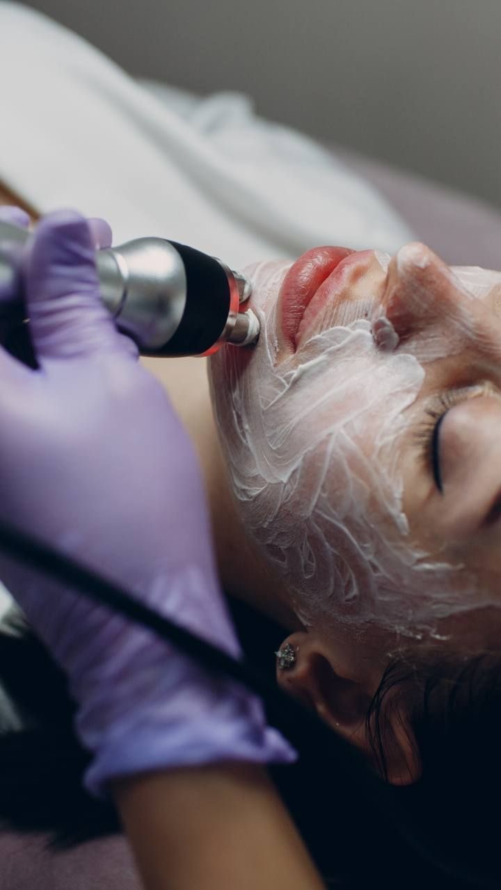 Facelift Facial