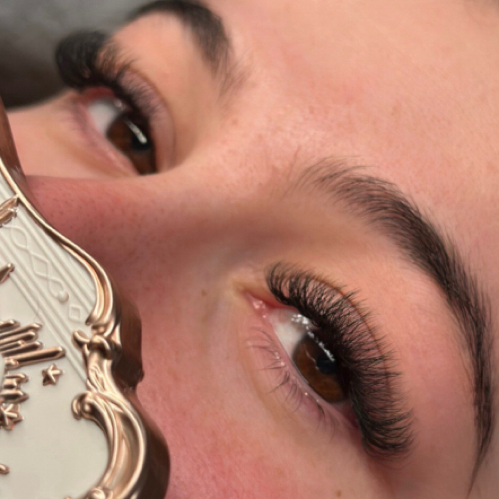 Lash Fill 3 Weeks Or Less at Pure Elegance Esthetics in North Andover, MA