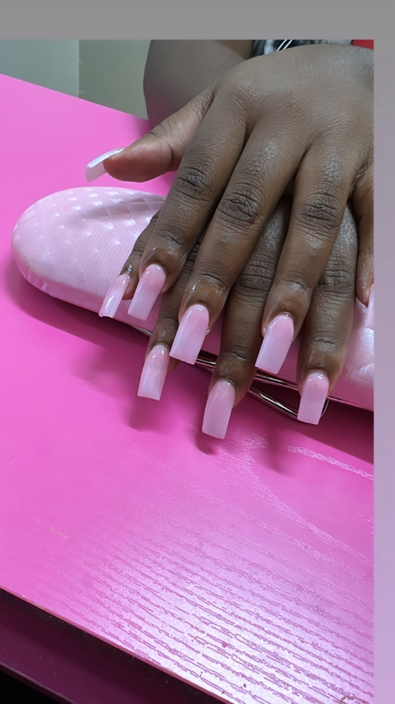 Medium basic(no Design) at ShyneontheNails in Opelousas, LA