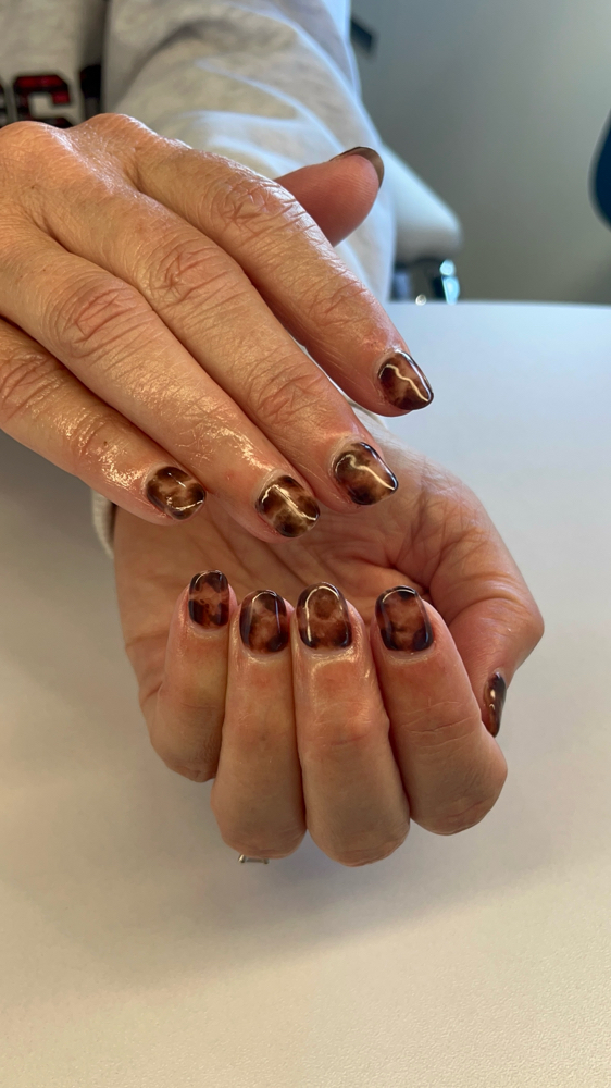 Tortoise Shell Nail Art