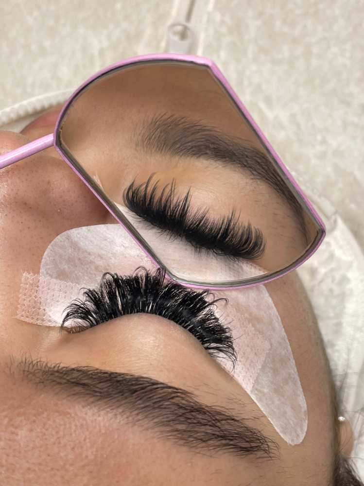 Wispy Strip Lash Set