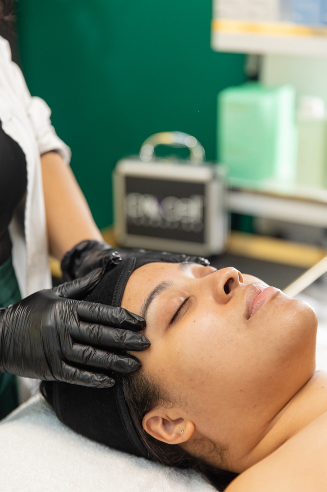 Dermaplane Facial