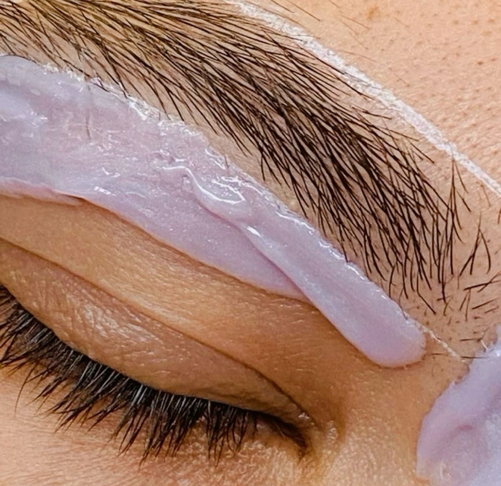 Eye brow wax