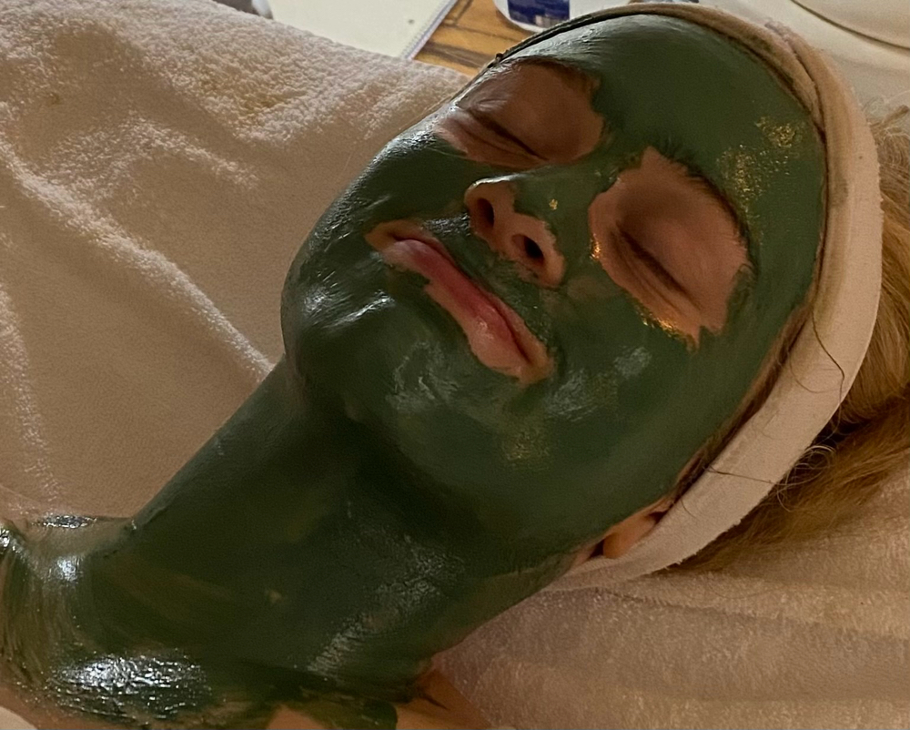 Organic Herbal FOUNDATION Facial