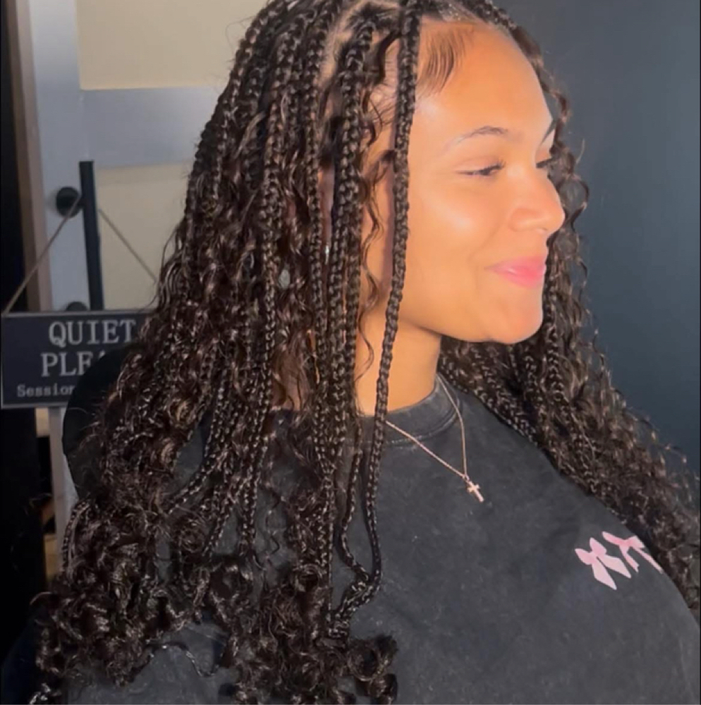Medium Bohemian Knotless at Dolledbythebratt in Fairborn, OH