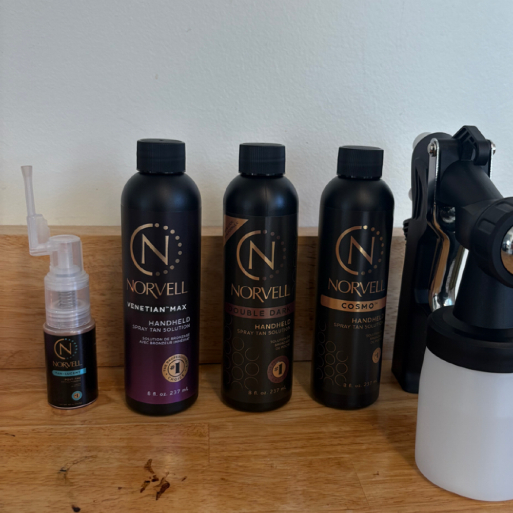 SPRAY TAN PACKAGE at ManeByMinnie in Nashville, TN